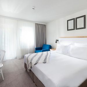 Standard Zimmer mit Kingsize-Bett